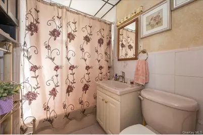 717 Calhoun Avenue, Bronx, NY 10465 - Photo 15