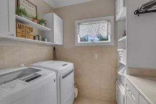 36 Fox Ln, Dix Hills, NY 11746 - Photo 23