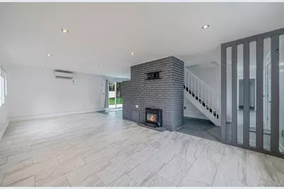 157 Serpentine Lane, Islandia, NY 11749 - Photo 7