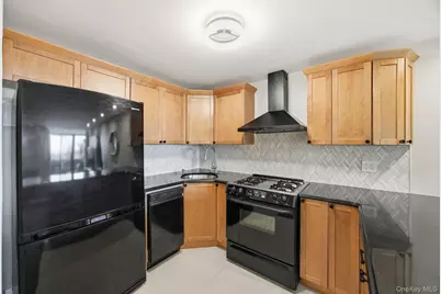 8462 Austin Street #C3, Kew Gardens, NY 11415 - Photo 7
