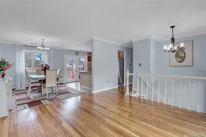 320 Idaho Street, Lindenhurst, NY 11757 - Photo 11