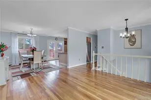 320 Idaho St, Lindenhurst, NY 11757 - Photo 11