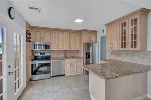 320 Idaho St, Lindenhurst, NY 11757 - Photo 15