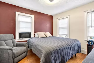 587 Dubois Avenue, Valley Stream, NY 11581 - Photo 11