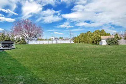 84 Crystal Drive, Aquebogue, NY 11931 - Photo 9