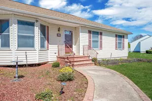 84 Crystal Dr, Aquebogue, NY 11931 - Photo 5