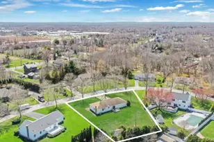 84 Crystal Dr, Aquebogue, NY 11931 - Photo 3