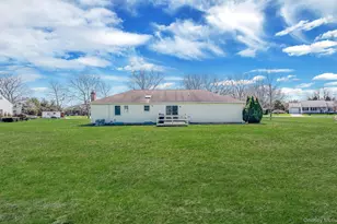 84 Crystal Dr, Aquebogue, NY 11931 - Photo 7