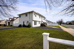 1827 Gerald Ave, East Meadow, NY 11554 - Photo 23