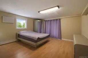 1827 Gerald Ave, East Meadow, NY 11554 - Photo 15