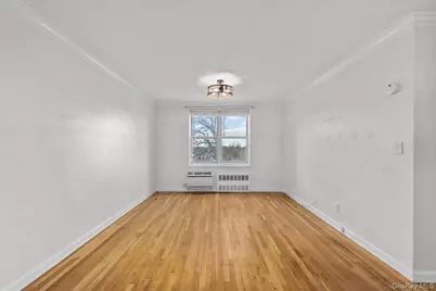 1 Oakridge Place #4L, Eastchester, NY 10709 - Photo 7