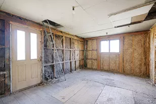 5528 Sound Ave, Riverhead, NY 11901 - Photo 39