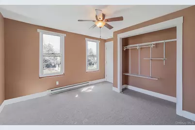 5528 Sound Avenue, Riverhead, NY 11901 - Photo 33