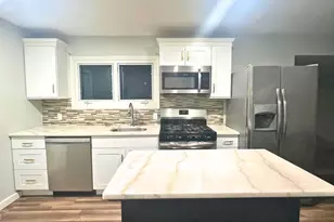 240 S Strong Ave, Lindenhurst, NY 11757 - Photo 5
