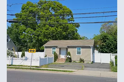 240 S Strong Avenue, Lindenhurst, NY 11757 - Photo 1