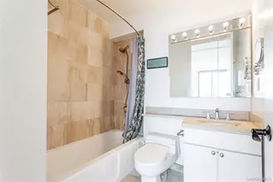 350 W 50th St, New York (Manhattan), NY 10019 - Photo 9