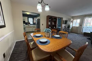 141 Cambridge Dr E, Copiague, NY 11726 - Photo 31