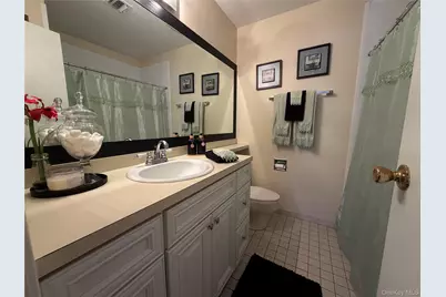 141 Cambridge Drive E #141, Copiague, NY 11726 - Photo 17