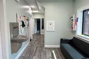 141 Cambridge Dr E, Copiague, NY 11726 - Photo 21