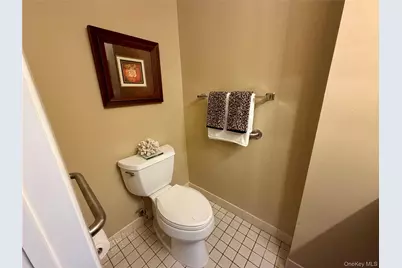 141 Cambridge Drive E #141, Copiague, NY 11726 - Photo 11