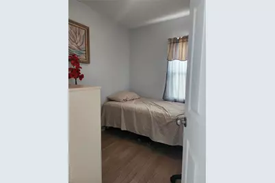 7711 64th Lane, Glendale, NY 11385 - Photo 17