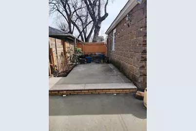 7711 64th Lane, Glendale, NY 11385 - Photo 25