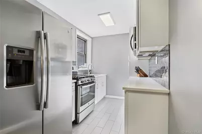 67-30 Dartmouth Street #2H, Flushing, NY 11375 - Photo 7