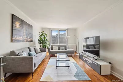 67-30 Dartmouth Street #2H, Flushing, NY 11375 - Photo 3
