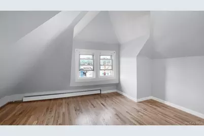 320 E 235th Street, Bronx, NY 10470 - Photo 17