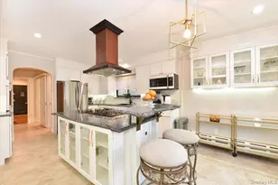 85-35 Edgerton Blvd, Jamaica, NY 11432 - Photo 11