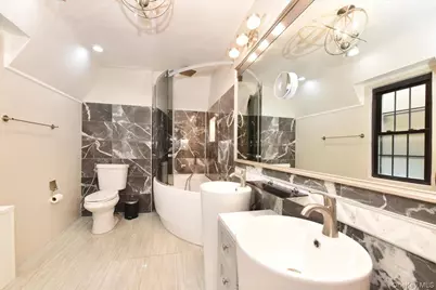 85-35 Edgerton Boulevard, Jamaica, NY 11432 - Photo 17