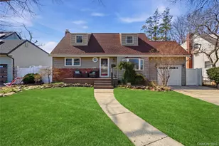 332 1st Ave, Massapequa Park, NY 11762 - Photo 3