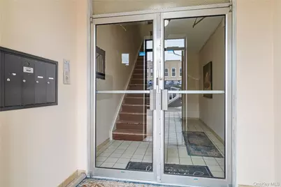 402 Jericho Turnpike #4, New Hyde Park, NY 11040 - Photo 11