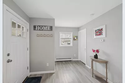 3 Roy Avenue, West Islip, NY 11795 - Photo 5