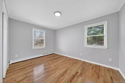 45 Oak Avenue, Shirley, NY 11967 - Photo 19