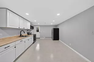 45 Oak Ave, Shirley, NY 11967 - Photo 21