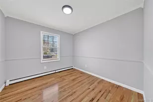 45 Oak Ave, Shirley, NY 11967 - Photo 11