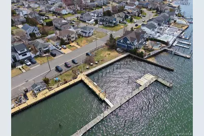 9 Cabot Road W, Massapequa, NY 11758 - Photo 33