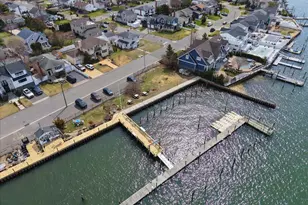 9 Cabot Rd W, Massapequa, NY 11758 - Photo 33