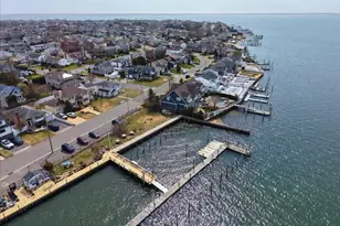 9 Cabot Rd W, Massapequa, NY 11758 - Photo 31