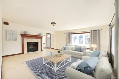 9 Cabot Road W, Massapequa, NY 11758 - Photo 9