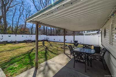 712 Nightingale Road, West Hempstead, NY 11552 - Photo 17