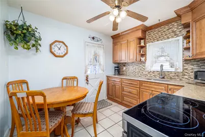 712 Nightingale Road, West Hempstead, NY 11552 - Photo 5