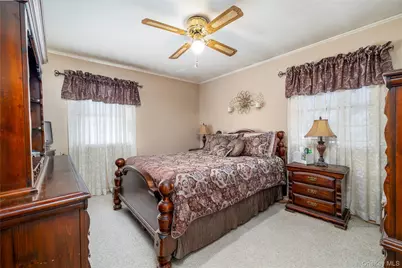 712 Nightingale Road, West Hempstead, NY 11552 - Photo 9