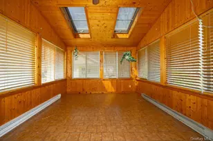 88 Innis Ave, Poughkeepsie, NY 12601 - Photo 15