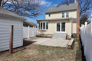 50 E St Marks Pl, Valley Stream, NY 11580 - Photo 25