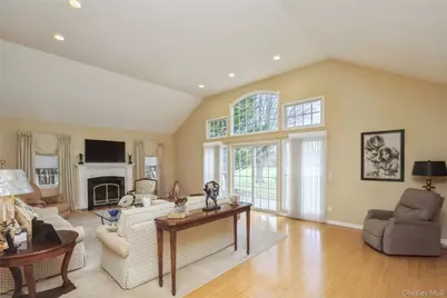 30 Redan Drive, Smithtown, NY 11787 - Photo 19