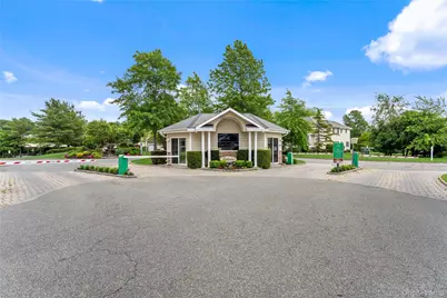 30 Redan Drive, Smithtown, NY 11787 - Photo 29