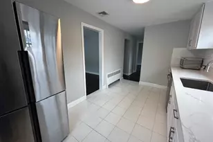 7 Linwood Rd N, Port Washington, NY 11050 - Photo 3