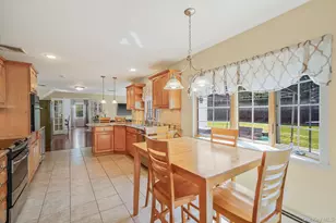 30 Tulip Grove Dr, Lake Grove, NY 11755 - Photo 13